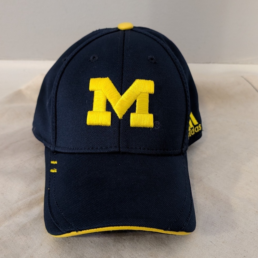 University Of Michigan Football Hat Ball Cap Climalite Adidas Fit Max‎ '70 S/M